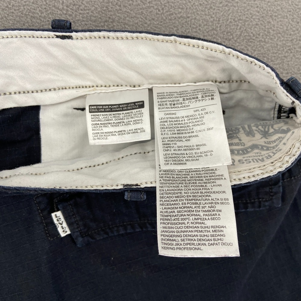 Levi's Cargo Shorts Mens W40 Dark Navy Utility Multi Pocket Relaxed Fit Outdoor - Picture 8 of 12